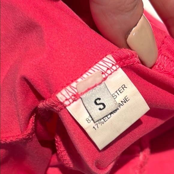 Hot Pink Off-Shoulder Crop Top - Picture 4 of 5